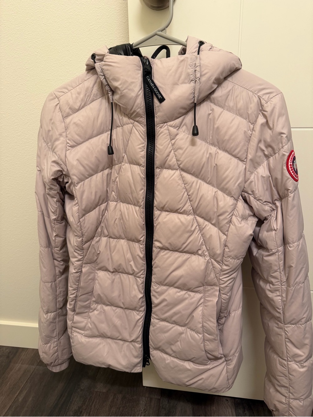Canada Goose Women's Lucent Rose Abbott Hoodie Packable Down Jacket S fits XS - Picture 1 of 11